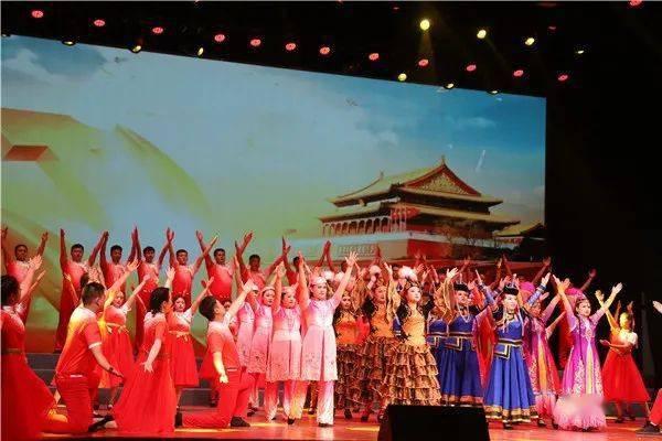 村上春树：介意父亲参与侵华战争，20多年不见面